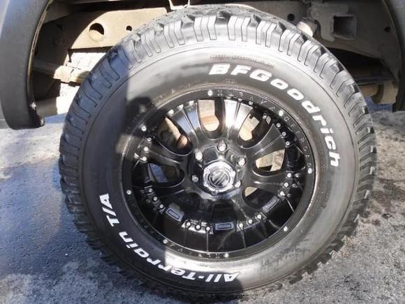 2Crave NX Rims and 305/65/18 BFG's