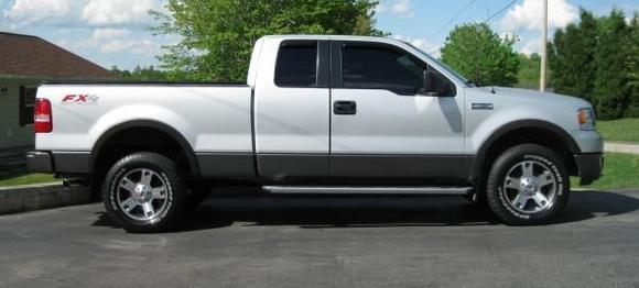 Flowmaster exhaust, K&amp;N filter &amp; few other aftermarket parts (older picture)