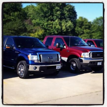 Office mate's '04 F-350 V10 crew... super clean.