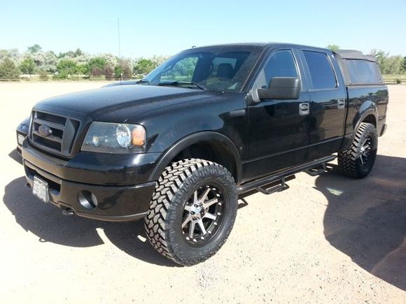 20x9 XD Addicts w/ -12 offset
295/60/20 Nitto Trail Grapplers