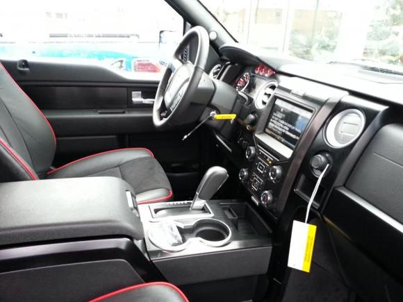 tremor interior