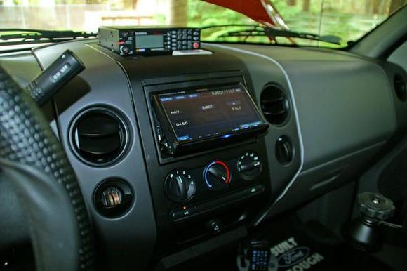 Alpine IVA-W505 tilted screen.