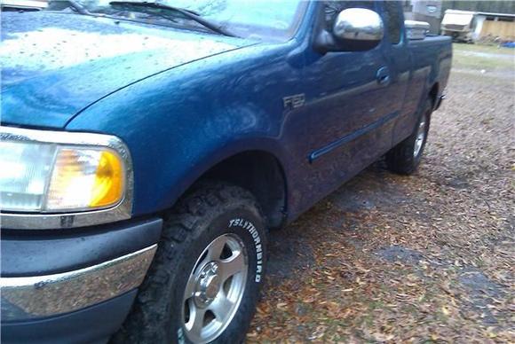 1.5" Leveling Kit 255/85b16 Super Swamper Thornbirds