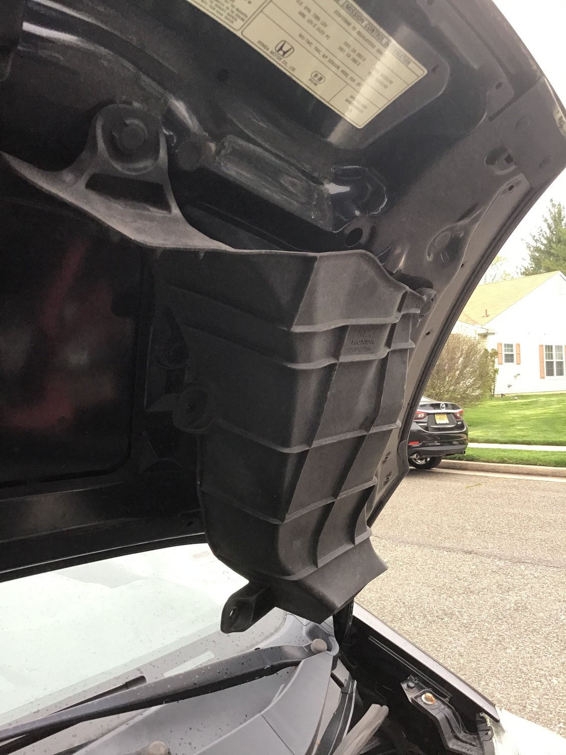 Clips disappeared under hood Unofficial Honda FIT Forums