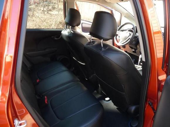 Clazzio_back seat
