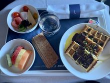 AY J breakfast DOH-HEL