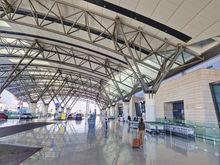 MCT airport outside