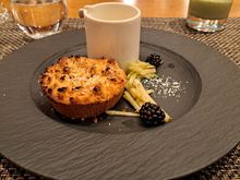 and the apple crumble tart to finish