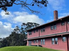 It's an hour drive from Hilo airport to Volcanoes National Park.  Sitting on the rim of the crater is the Volcano House Hotel, There has been a hotel here since 1866, but this building is from 1944.