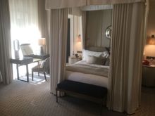 Four poster corner bedroom with views of Russell Sq