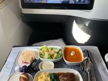 D1 dinner with 3 main dish choices: beef tenderloin, chicken parmesan or ravioli; the beef was actually a perfect medium rare this time! 