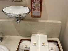Bath amenities 