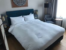 King bed with 1 duvet