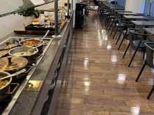 British Airways PHL lounge during peak hour before BA 66 departure