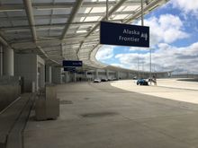 Nice spacious departure drop-off area