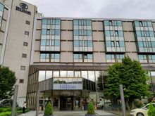 Exterior of the concrete carbuncle which is the Hilton Mainz 