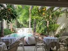 Breakfast room