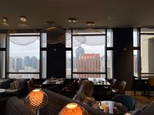 Lounge Views