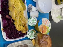 Mustard chicken with red cabbage and nice dessert