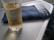 Pre-dep drink and the new Marimekko Amenity kit