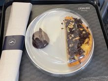 PRG-MUC This cake was actually very tasty ! I complained to the FA that I couldn’t order vegetarian special meal for the flight so she gave me the cake from the previous flight as well.  :D 