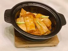 Bean curds claypot with bamboo piths and mushrooms 