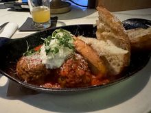 The small appetiser at Michael Jordan's (Wagyu meatballs)