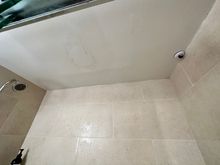 Didn’t see a fan in the bathroom but maybe the tube sucks air out?