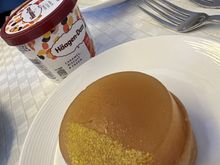 Oolong tea cake, ice cream and cheese plate