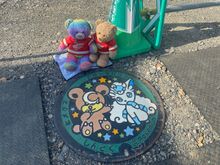 So cool that they left this uncovered for people to see.