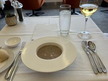 Didn’t need much ahead of my flight but wanted to try the Dining Room for the first time and a couple of starters and then the sorbet were just right. 