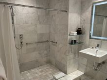 Ada shower