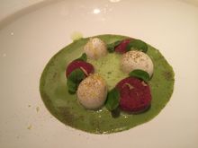 appetizer 2: poached quail eggs (cromesquis de pied de cochon au miel, mousseline de pomme de terre, cresson, gingembre, matcha et vinaigre de Xérès) *the broth tasted weird at first sip*