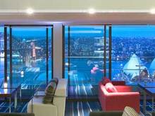 Club InterContinental offer sweeping views of Sydney Harbour.