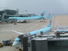 Korean Air airplane shots in Hong Kong and Incheon