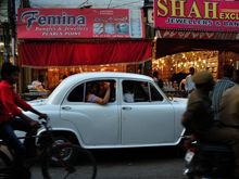 Hyderabad - Street Life in Charminar 2010 FEB 12