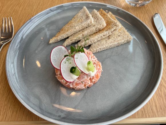 Salmon Tartar