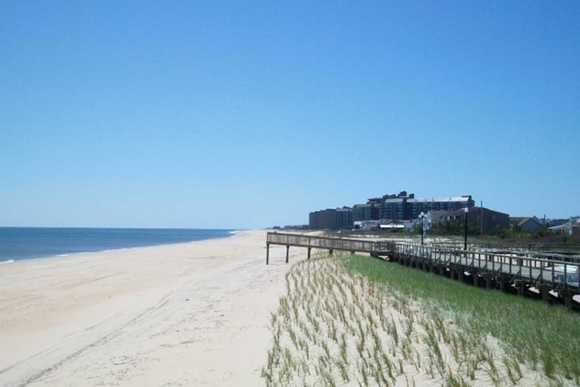 Bethany beach

https://delawarebeaches.guide/article/bethany-beach-10-best