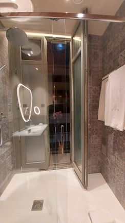 Shower escape to French balcony