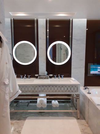 Bathroom vanity