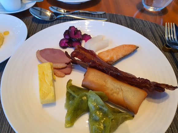 Atmos buffet - all of this was good