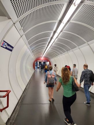 The long walk from the subway station (Sudtiroler Platz) to Wien Hauptbahnhof