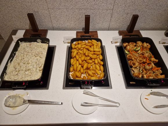 There was more food, but I didn't take photos. However, no Korean food