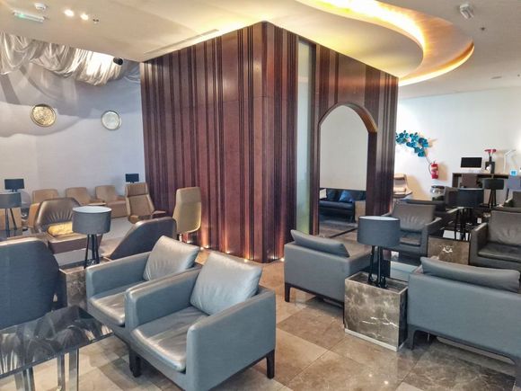 Seating area on the right side