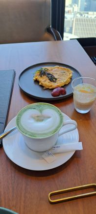 Went for a matcha latte and the mixed omelet from the menu then the buffet


