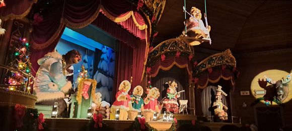 Country bears holiday jamboree finale