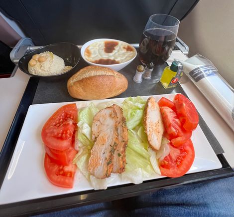 Food offer on 45 min flight IST-ESB with TK. Makes BA look even more ridicolous. Only negative point was the lack of alcohol. 

Booked the one way trip in Y online for ca. 16£ - upgraded to J at check-in for ca. 6.50£ 😱😱😱