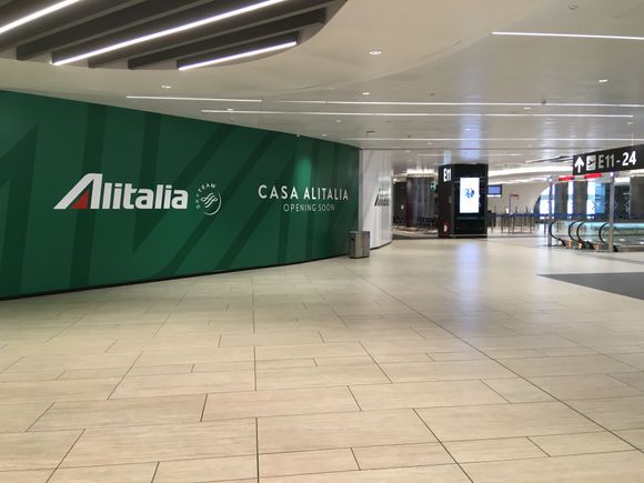 New AZ lounge opening between gates E11 & E12 in FCO. I took this photo n a few minutes ago and I this graphic was not here about two weeks ago. Speaking with AZ staff in nearby horrible ‘cage’ lounge say new one opens in May/June and horrible one closes.