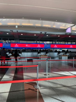 Sky Priority check-in now takes up all of Row 1