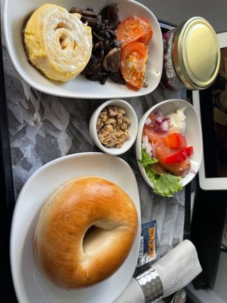 Iceland Air Breakfast KEF-CDG 